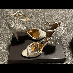 Size 7.5 Badgley Mischka wedding shoes. Work once